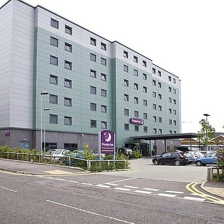Premier Inn London Elstree / Borehamwood Dış mekan fotoğraf