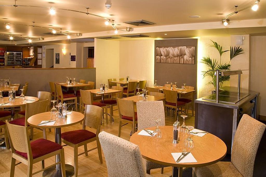 Premier Inn London Elstree / Borehamwood Dış mekan fotoğraf